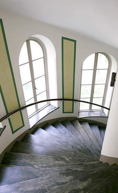 Renovering av entré och trapphus i projektet Malmgatan av Rex Arkitektbyrå